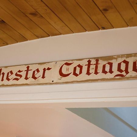Chester Cottage Beachfront Oakura Εξωτερικό φωτογραφία
