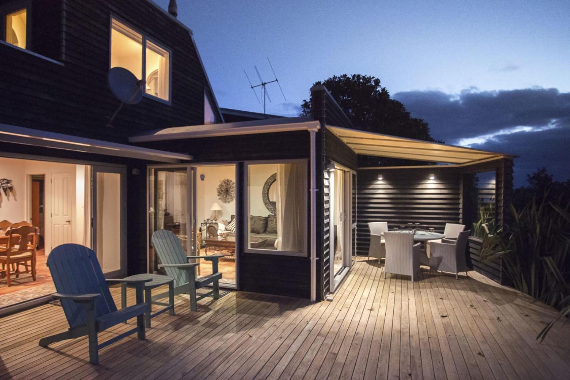 Chester Cottage Beachfront Oakura Εξωτερικό φωτογραφία