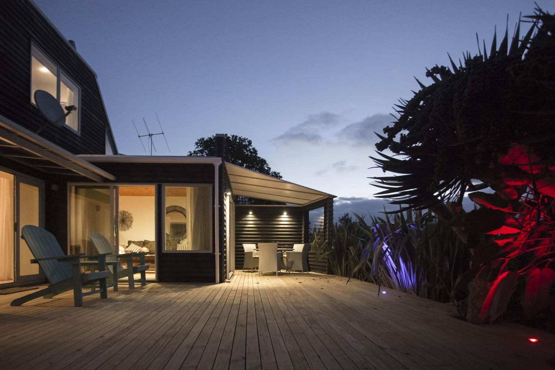 Chester Cottage Beachfront Oakura Εξωτερικό φωτογραφία